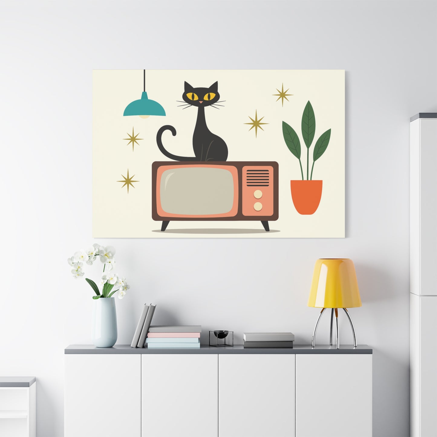 Vintage Vibes with a Meow 📺🐈