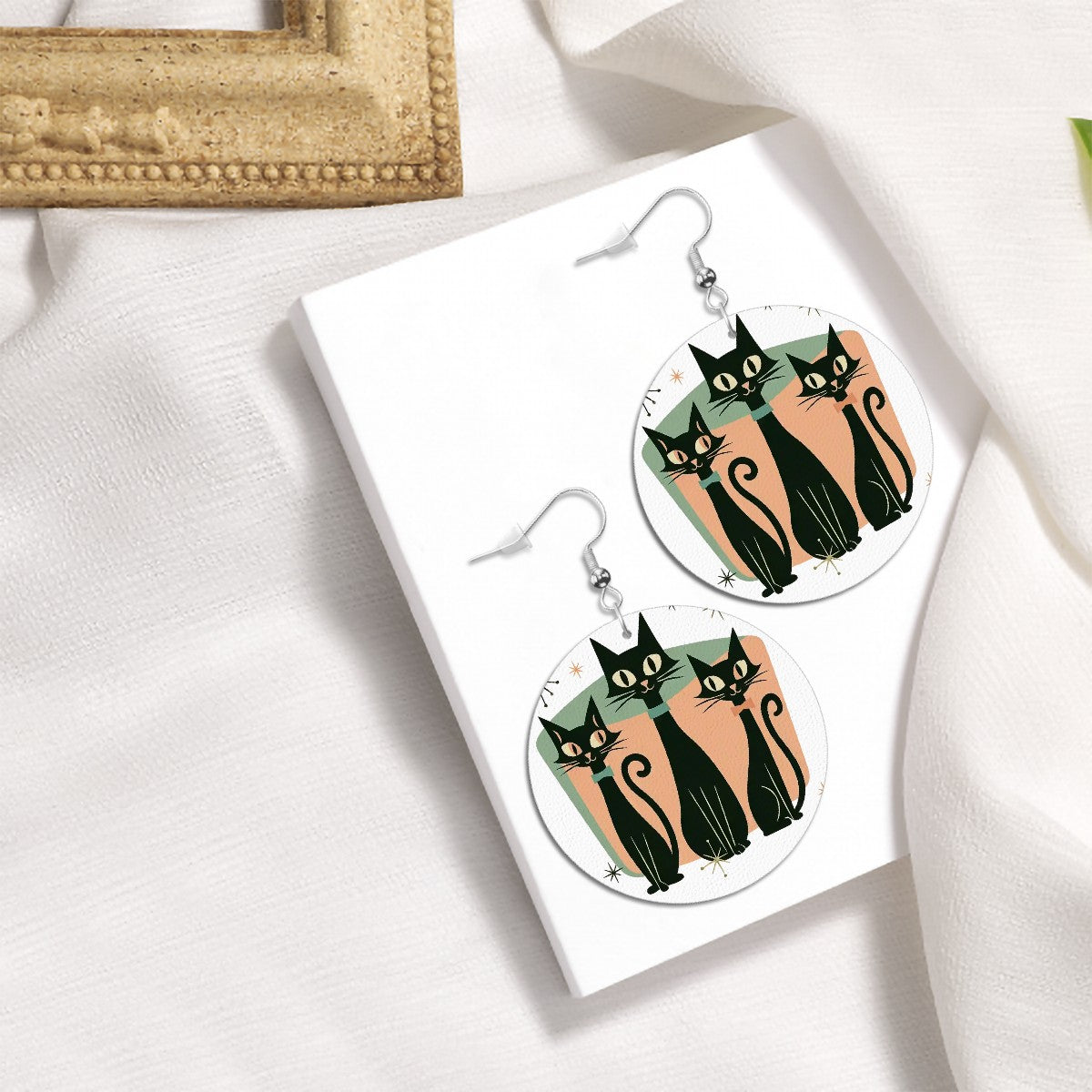 Atomic Cat Round Leather Earrings – Retro Mid Century Cool