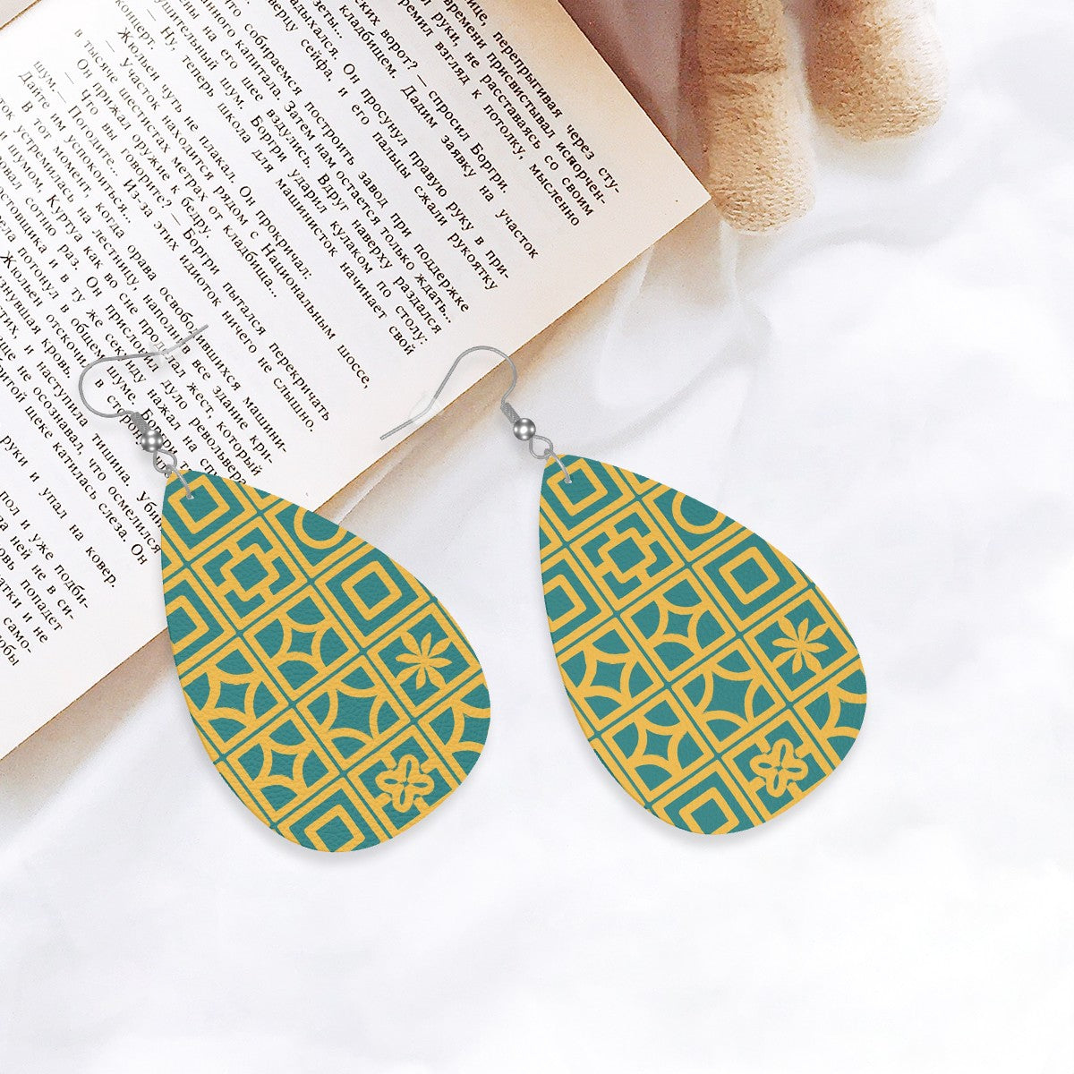 Retro Geometric Leather Teardrop Earrings – Mid Century Modern Pattern